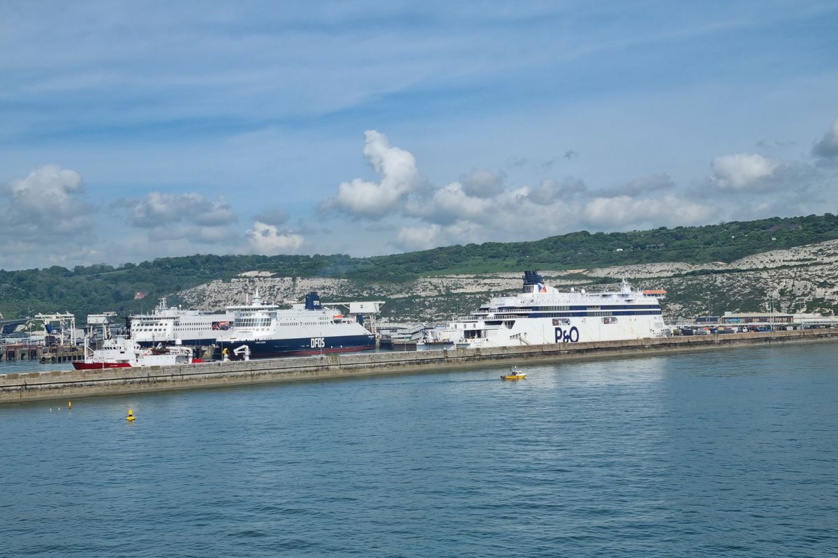 Différents ferries pour l'Angleterre au port de Calais, P&O Ferries, DFDS et Irish Ferries